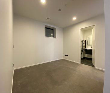 1 Bedroom on Vincent Street - Photo 4