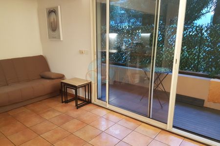 LE CANNET SQUARE CARNOT GRAND T1 A LOUER EN MEUBLE RESIDENCE - Photo 4