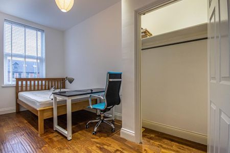2 bedroom terraced house to rent - Photo 3