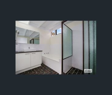 High On The Hills - Photo 4