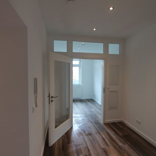 Fachwerkambiente zum Wohlfühlen, top renoviert, mit Arbeitszimmer! - Foto 1