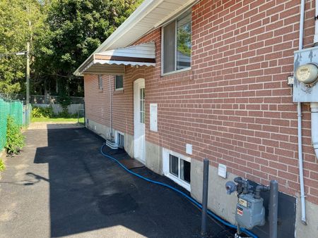 For Lease - 135 Willow Lane Unit# Main, Newmarket, Ontario - Photo 5