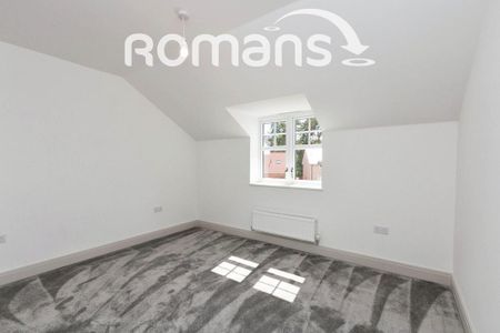 3 bedroom semi-detached house to rent - Photo 5