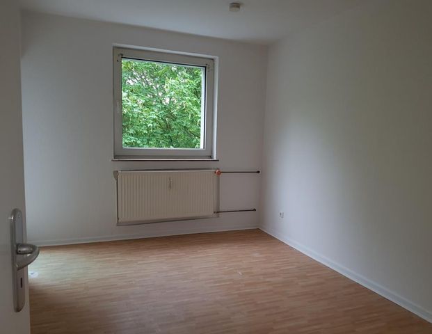 3-Zimmer-Wohnung in Wuppertal Oberbarmen-Wichlinghausen - Foto 1