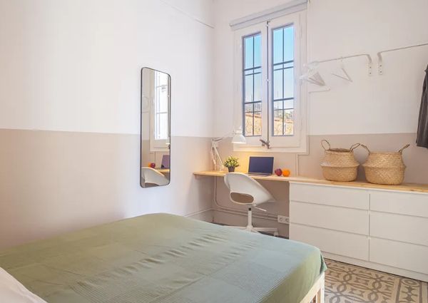 Carrer de Pons i Gallarza, Barcelona, Catalonia 08030