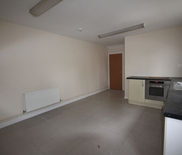 36A Central Avenue, Bangor, BT20 3AW - Photo 2
