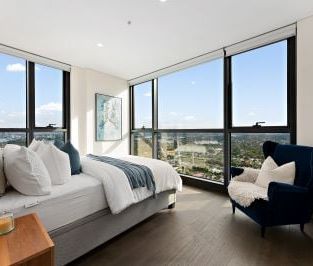 Sky-High Luxury with Sydney Harbour Views in 'Eighty Eight by JQZ' - Photo 5