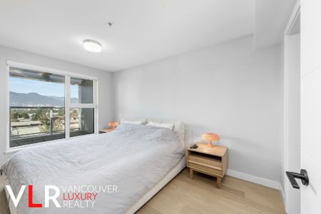 Townhouse in Vancouver East Side, BC - Photo 5