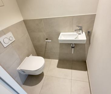 UNBEFRISTETE 3 Zimmer Neubau mit Loggia - Photo 2