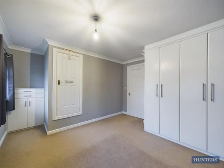 3 bedroom end of terrace house to rent - Photo 4