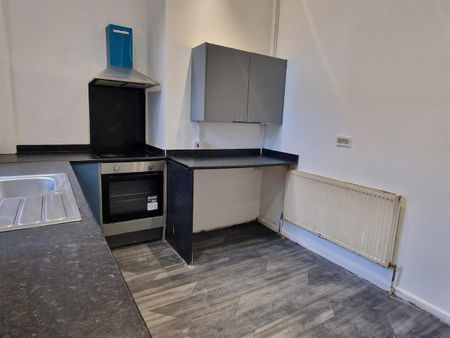 Church Hill, Eastborough, Dewsbury - Photo 5