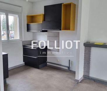 A LOUER Maison mitoyenne dans le bourg de La Chapelle En Juger (50570) - Photo 4