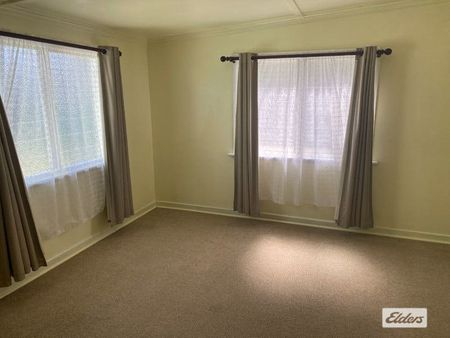 Quiet & Peaceful Location - Close to Conveniences - Photo 2