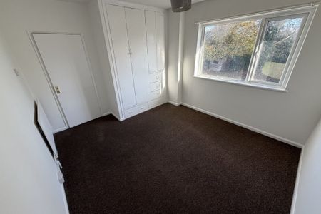 Kingsland Close - Photo 2