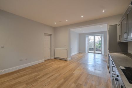 26 Queen Street - Photo 2