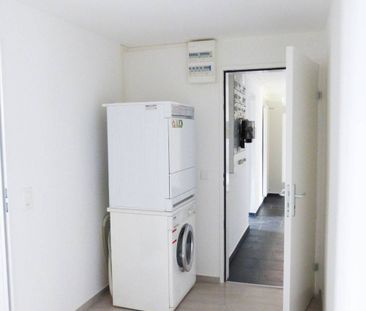 Grosszügige 2.5-Zimmerwohnung in Urdorf - Photo 2