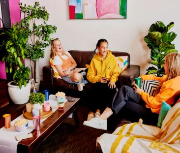 Twin Room in 6 Bed Apartment - Photo 1