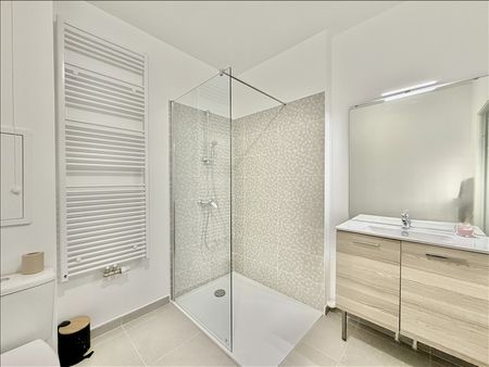2 pièces - Meublé - 42,7 m² - 2ème étage - Colocation non autorisée - Photo 3