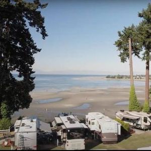 Stay at Paradise RV Park – Beachfront Views, Mini Golf & More! - Photo 3