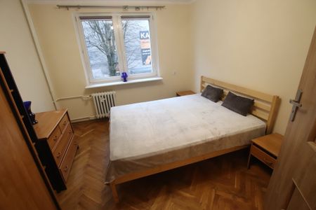 2 pok. w Centrum – 45 m2 z balkonem i parkingiem - Photo 4