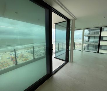 Luxe aan de Zeedijk: Prachtig 2-Slaapkamer Hoekappartement in Blank... - Foto 2
