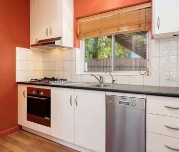 Nice unit in Wayville - Photo 4