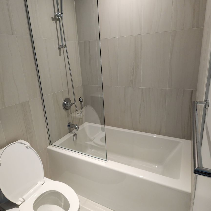 For Lease - 480 Front Street Unit# 811, Toronto, Ontario - Photo 1