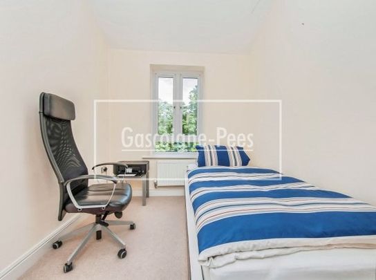 Epsom Road, Guildford - Photo 1