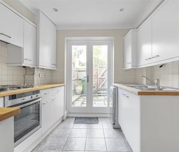 3 bedroom cottage to rent - Photo 2