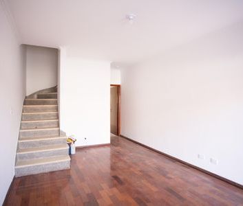Casa para alugar com 107m², 4 quartos e 1 vaga - Foto 1