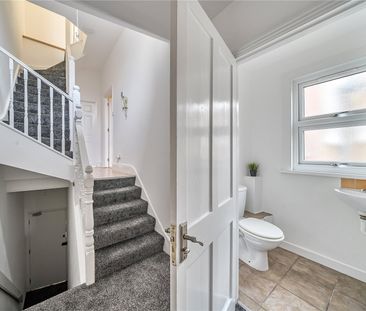 Vale Road, N4, London - Photo 1