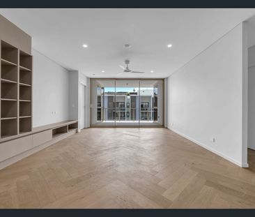 Luxury Riverside Living – 2-Bed + MPR Residence - Photo 2