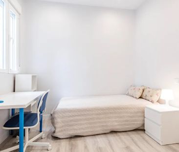 Calle de Andrés Mellado, Madrid, Community of Madrid 28015 - Photo 4