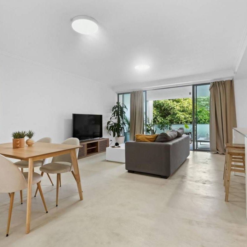 Short term - fully furnished apartment in the Zone - Photo 1