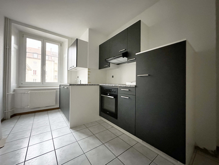 Appartement 3 pièces - Rue de la Serre 103 - La Chaux-de-Fonds - Foto 2