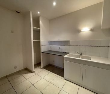 APPARTEMENT T2 A LOUER LYON 4EME ARRONDISSEMENT Grande Rue-Bertone - Photo 3