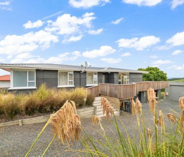 A home of elegance, ease and true tranqulity - Photo 6