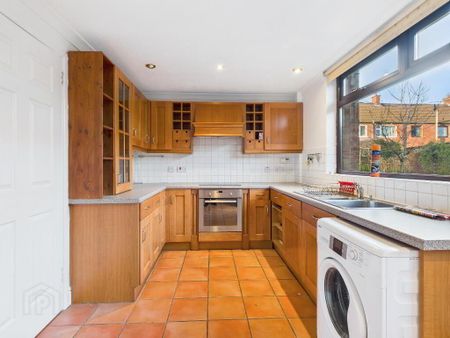 21 Lakeside Drive, Belfast, BT10 0NU - Photo 3