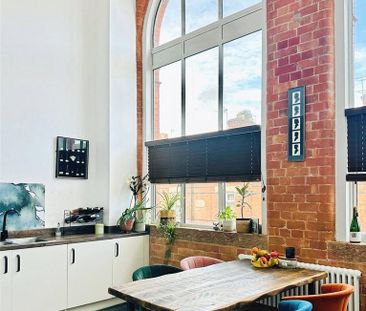 2 bedroom flat to rent - Photo 3