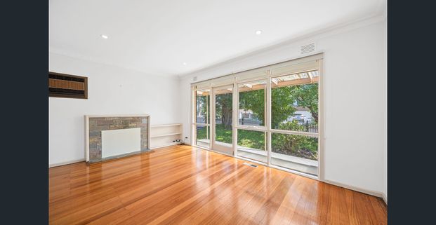 Perfectly Positioned! - Photo 1