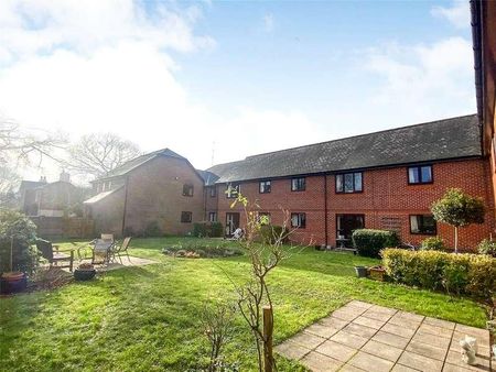 Badgers Croft, Victoria Road, Mortimer Common, Reading, RG7 - Photo 5