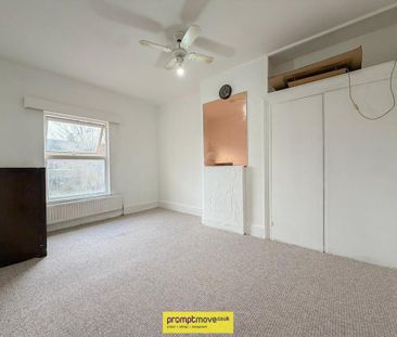 3 bedroom terraced house to rent - Photo 6