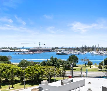 910/1 Como Crescent, Southport QLD 4215 - House For Rent | Domain - Photo 1