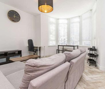 Connaught Road, Roath, Cardiff, CF24 - Photo 3