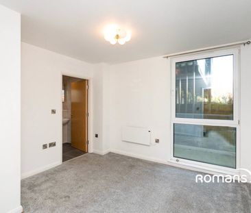 Grandview, 296 Farnborough Road, Farnborough, GU14 - Photo 1