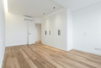 4 Bedroom Apartment with a view, Restelo, Lisboa