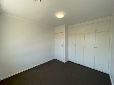 8 / 13 Emily Street, Carnegie - Photo 4