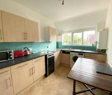 Flat to rent on - Photo 5