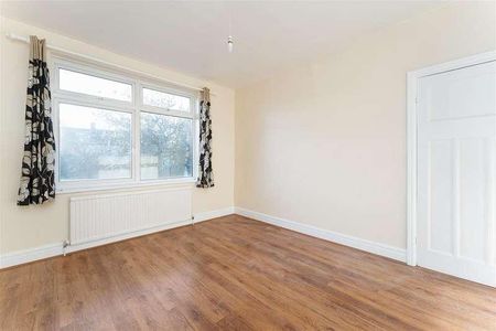 Colebrooke Drive, Wanstead, E11 - Photo 5