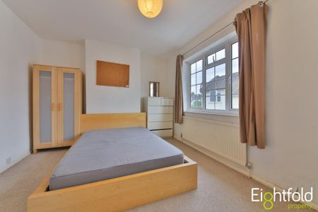 4 bedroom terraced house to rent - Photo 2